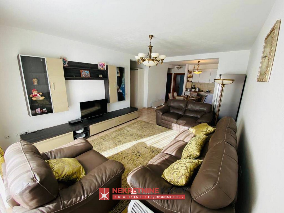 Three-Bedroom Apartment of 106 m² with Four Balconies, Bečići, Budva