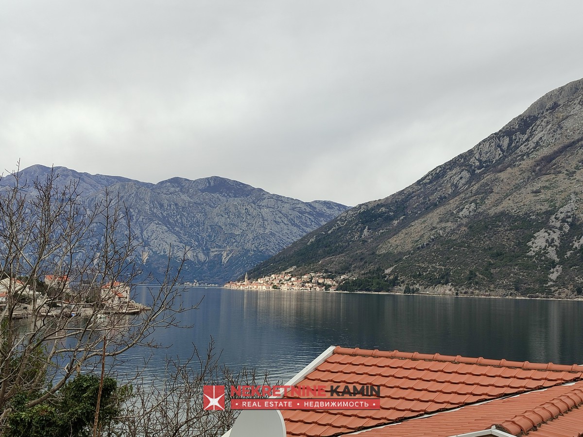South-Facing One-Bedroom Apartment with Sea View, Stoliv
