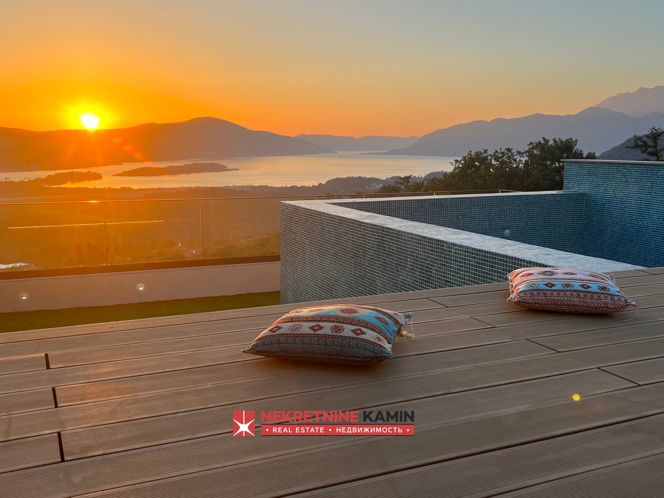 Luxury Villa with Rooftop Pool and Sea View, Kavač, Kotor