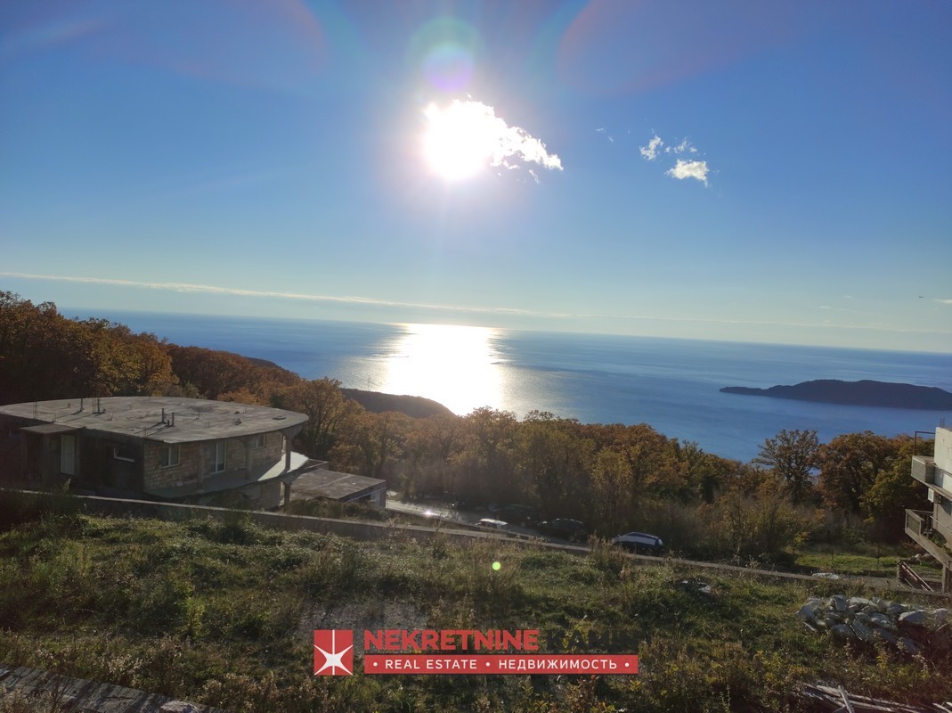 Plac sa panoramskim pogledom na more i projektom, Kuljače