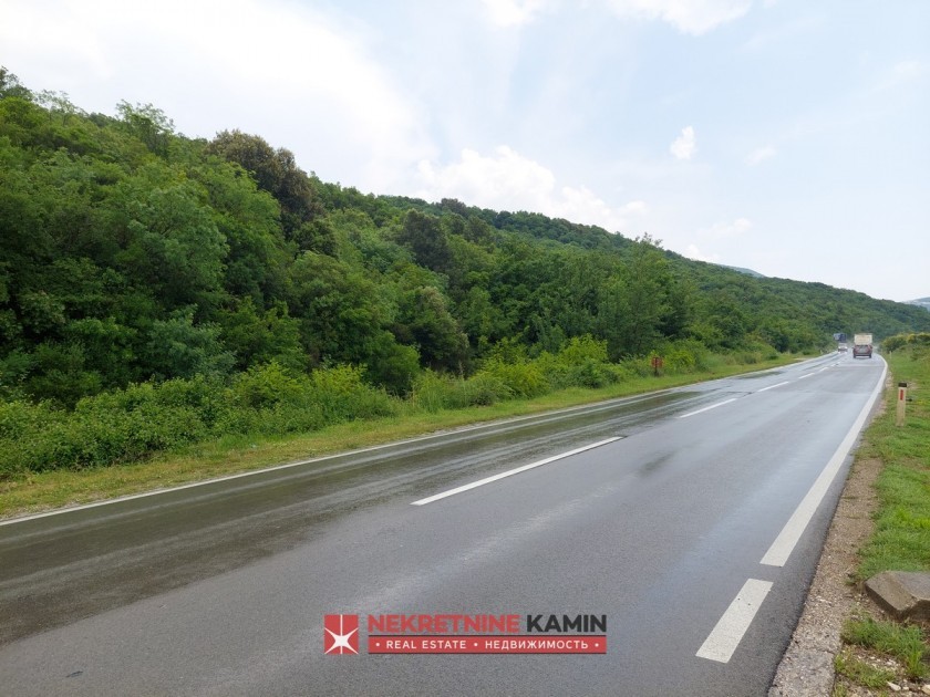 Urbanised Plot by the Main Road, Radanovići
