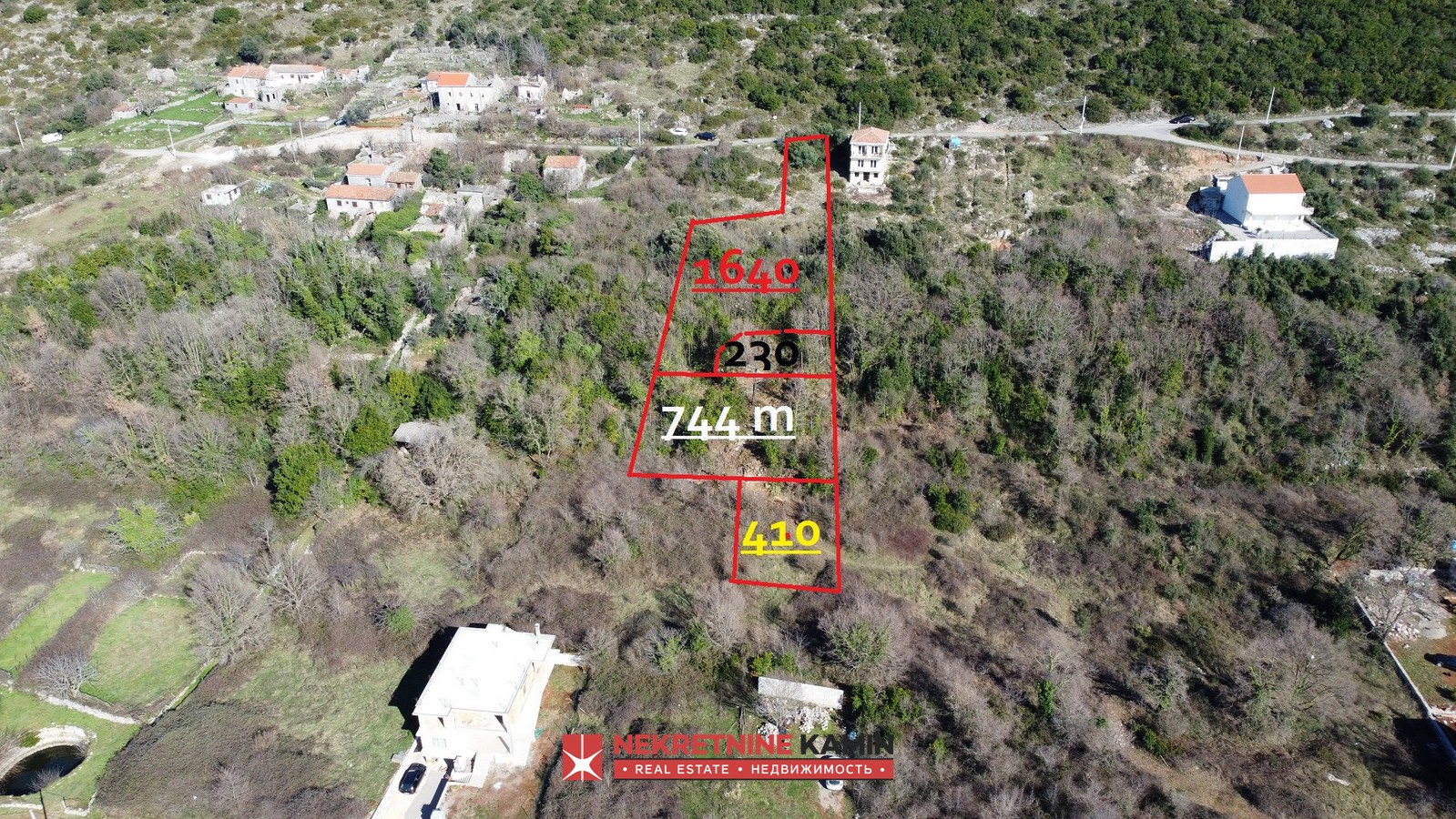 Plac od 740 m² po cijeni od 100 €/m² u selu Višnjevo, Grbalj, Kotor