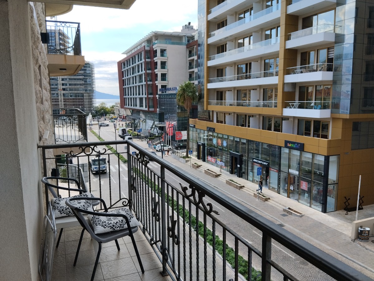 Two-Bedroom Apartment in the Very Centre, Opposite TQ Plaza, Budva