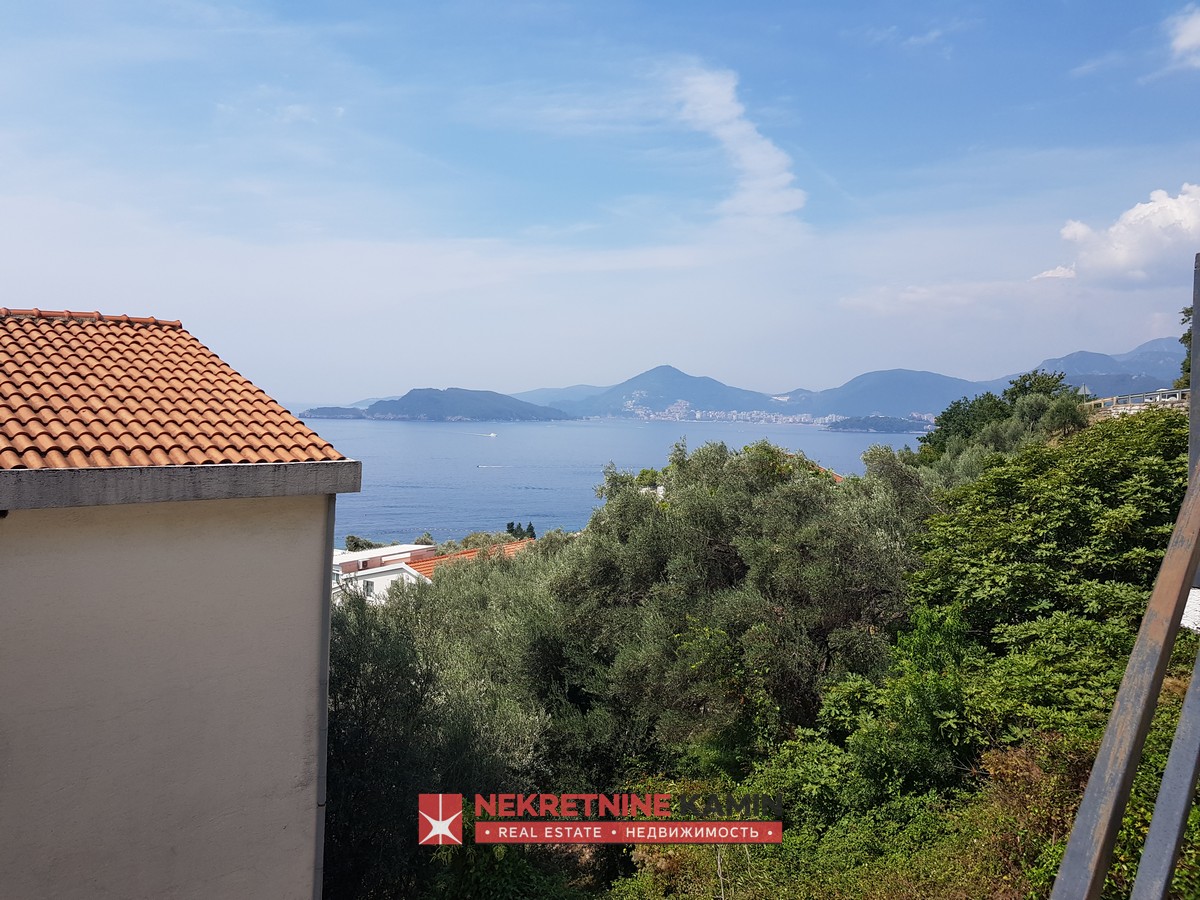 Two-Bedroom Apartment of 48 m² with 40 m² of Terraces, Sveti Stefan