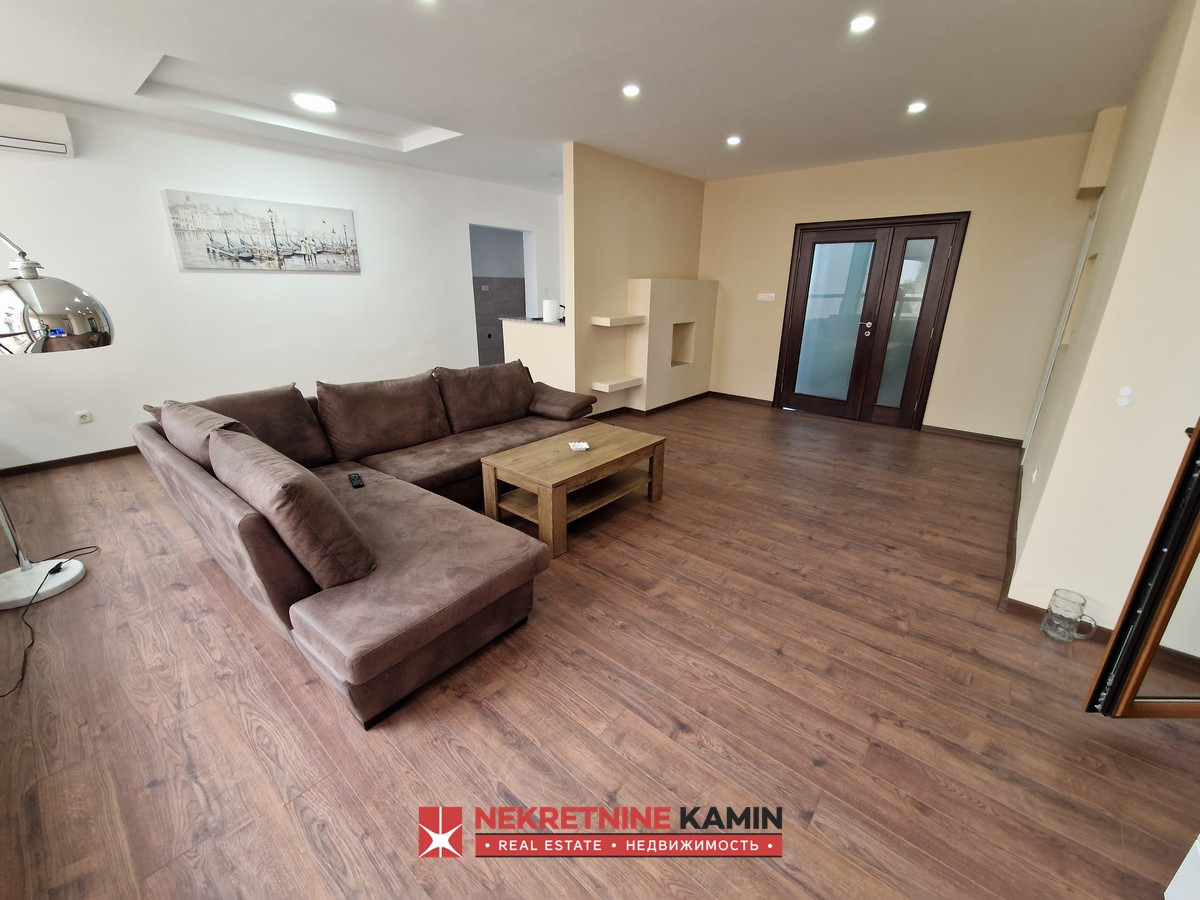 Spacious Three-Bedroom Apartment near the Blue Star Hotel, Budva