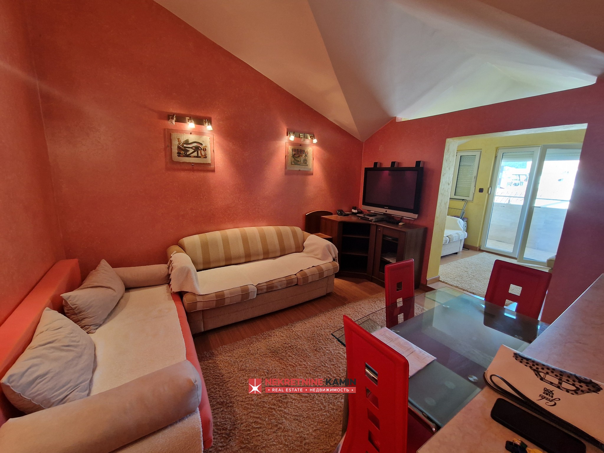 Renovated One-Bedroom Apartment on the Sixth Floor near Slovenska Beach, Budva