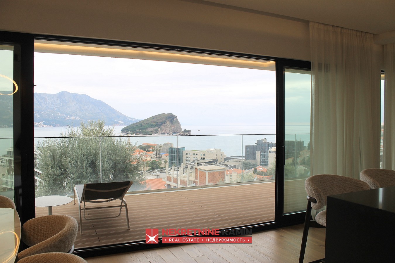 Luxury Three-Bedroom Apartment with Sea Views in Como Residence, Budva