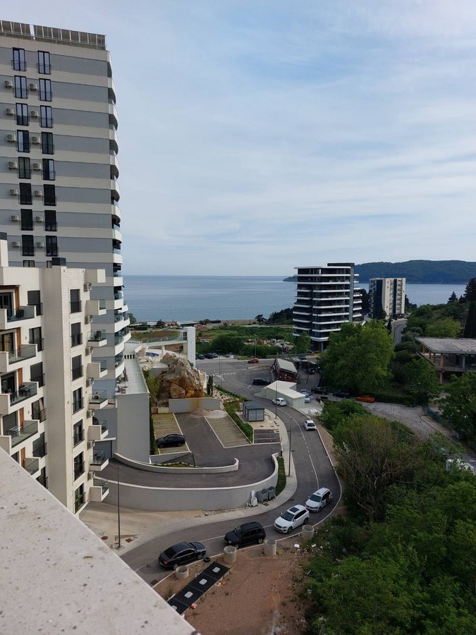 New Two-Bedroom Apartment with Garage Space and Sea View, Bečići, Budva