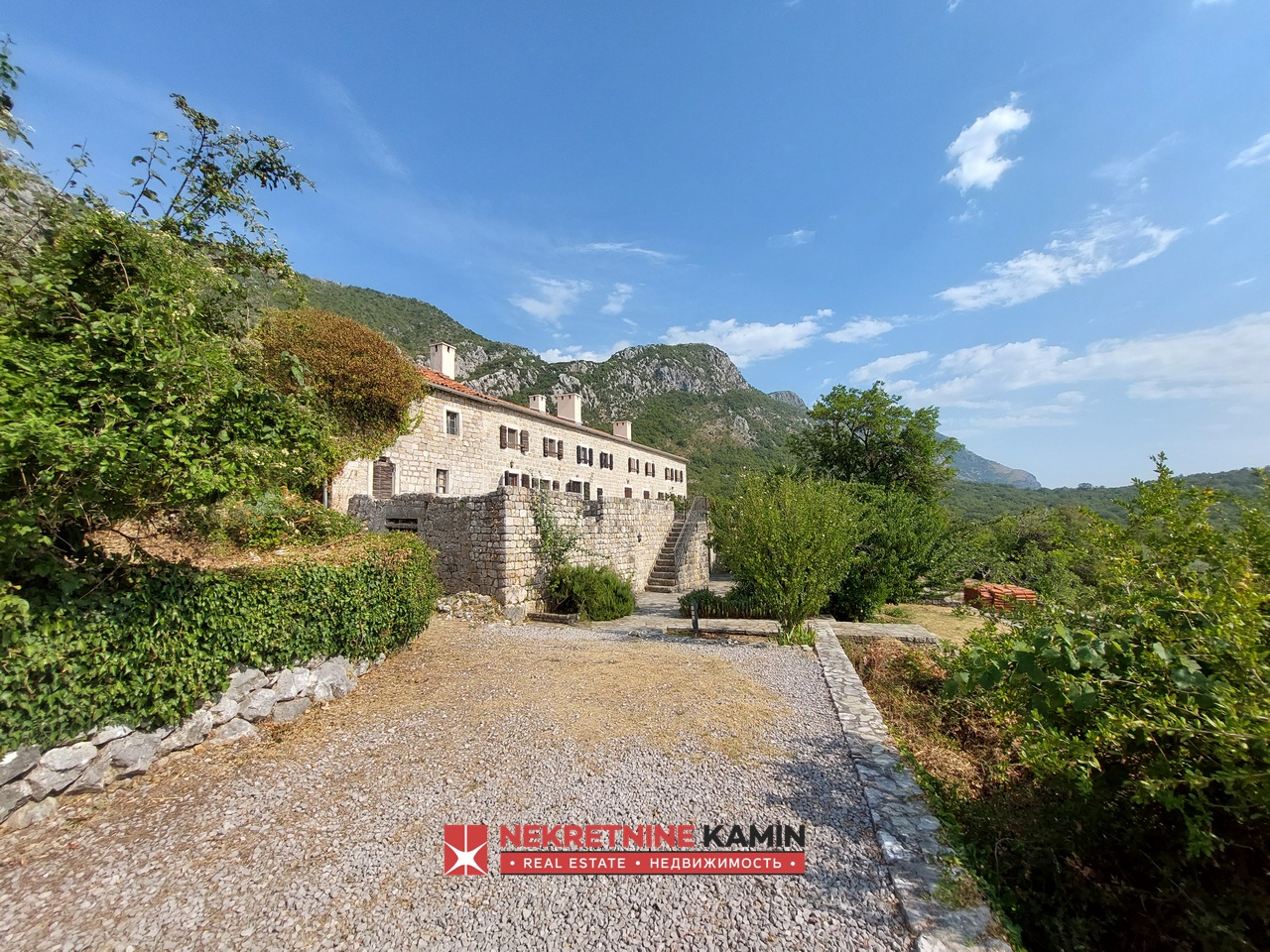 Old Stone Semi-Detached House in the Village of Čelobrdo above Sveti Stefan