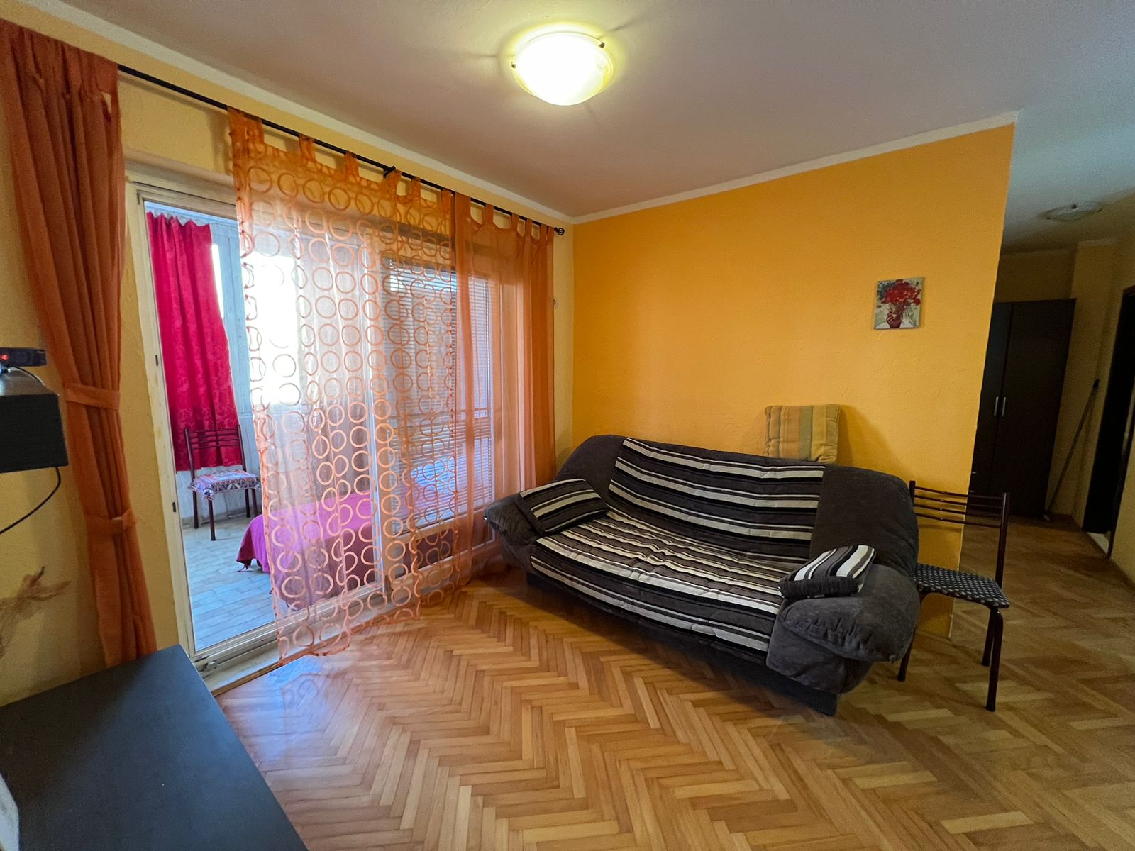 Spacious Studio with Terrace, 10-Minute Walk from the Sea, Adok, Budva