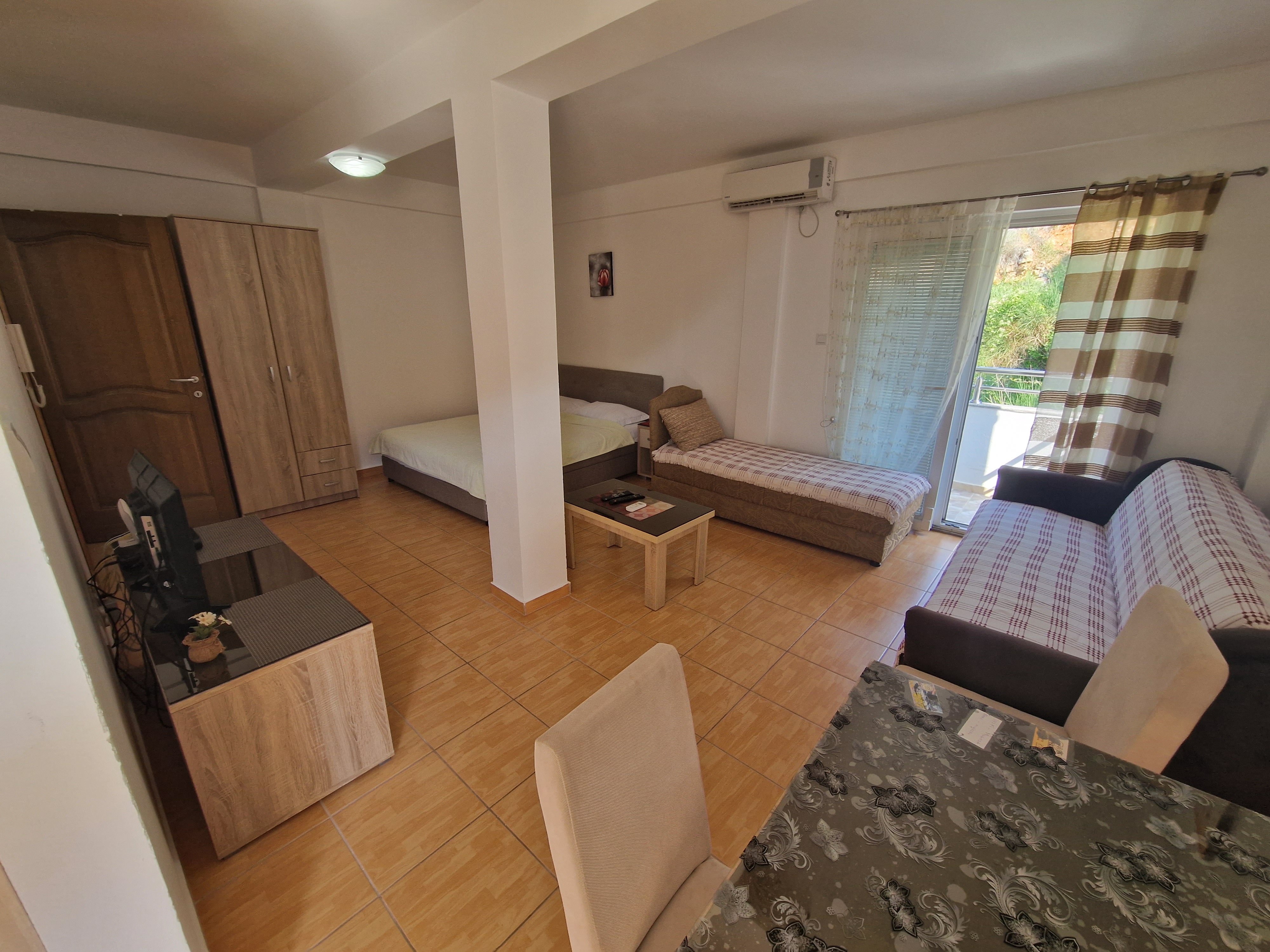 Studio Apartment with Sea View and Two Terraces, Seoce, Budva