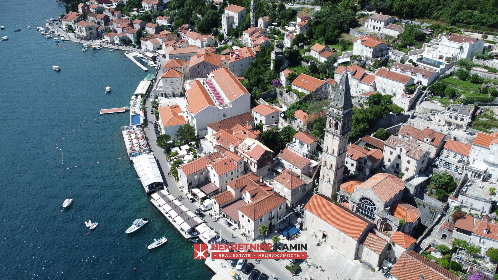 Stone House with Yard above the Church of St. Nicholas, Bay Views, Perast