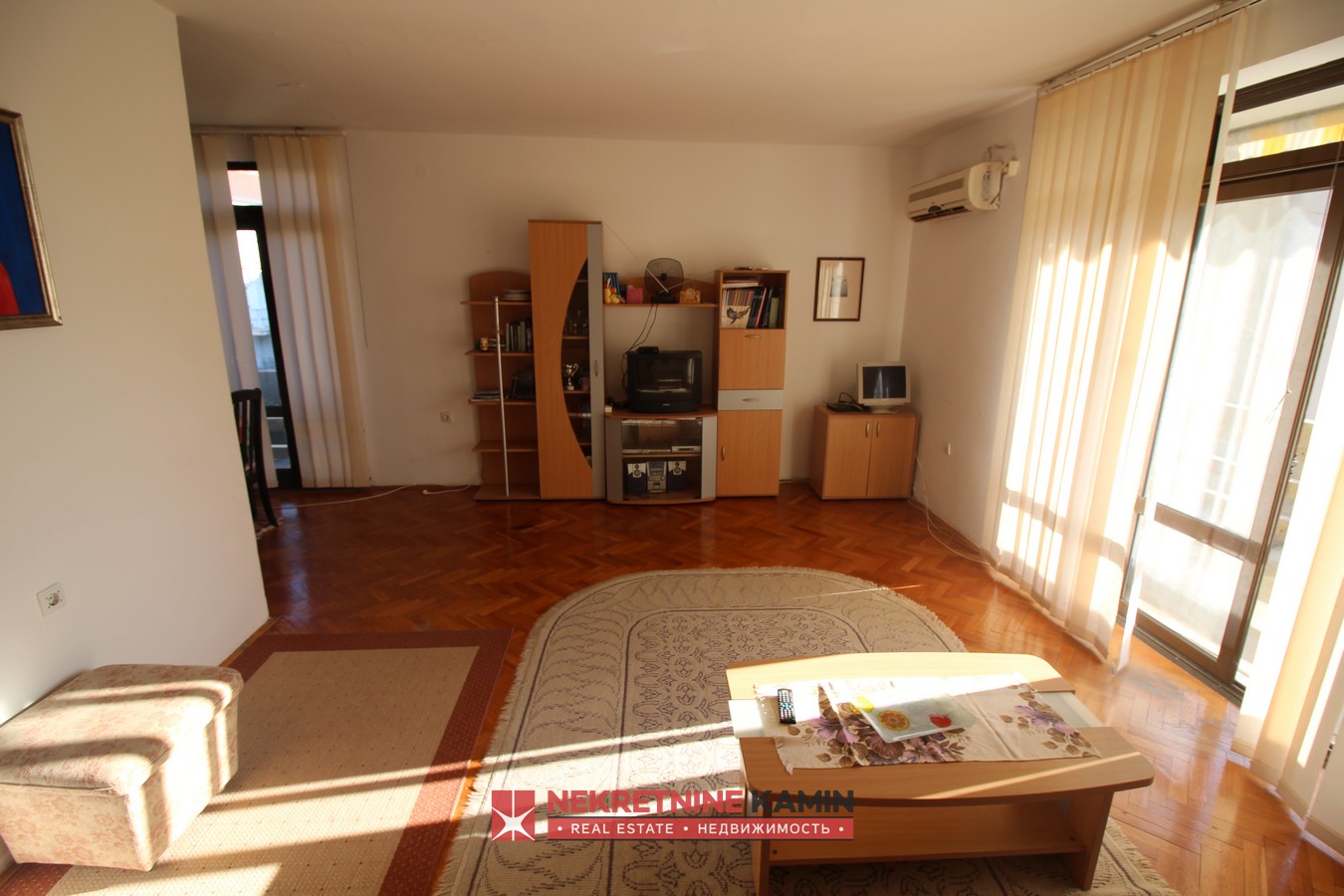 Two-Bedroom Apartment a Few Minutes' Walk from the Sea, Petrovac