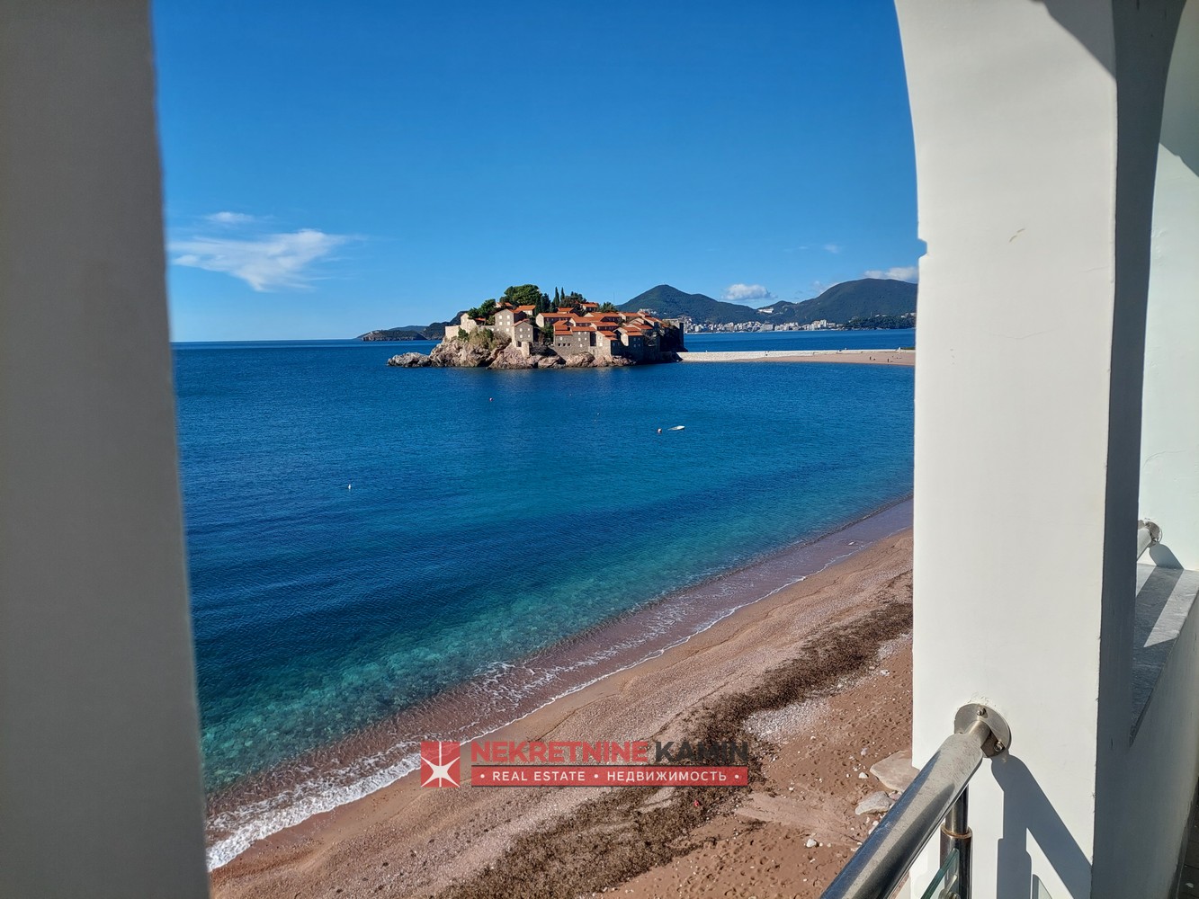 Three-Bedroom Seafront Apartment, Sveti Stefan, Budva