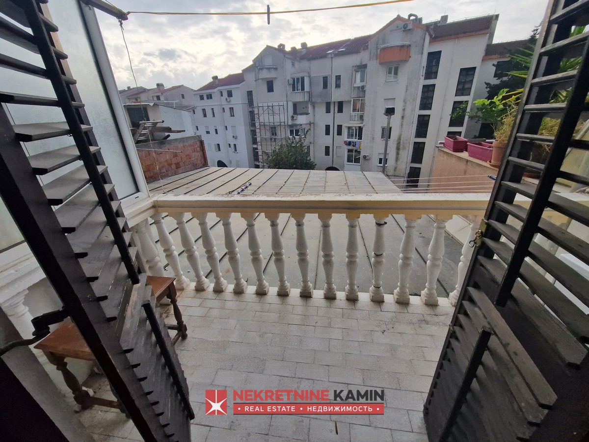One-Bedroom Apartment of 32 m² with Terrace, Dubovica, Budva