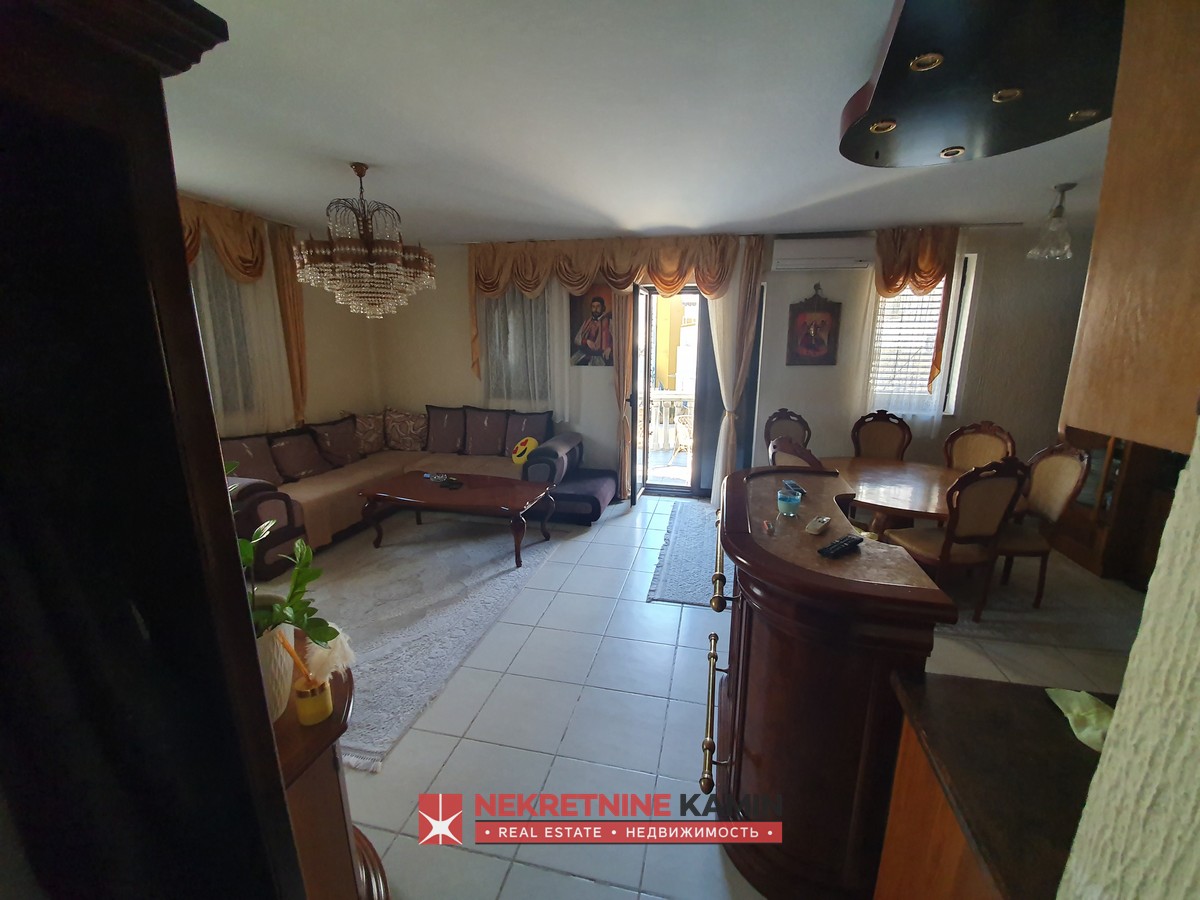 Apartment-Style House 300 m from Slovenska Beach, Budva