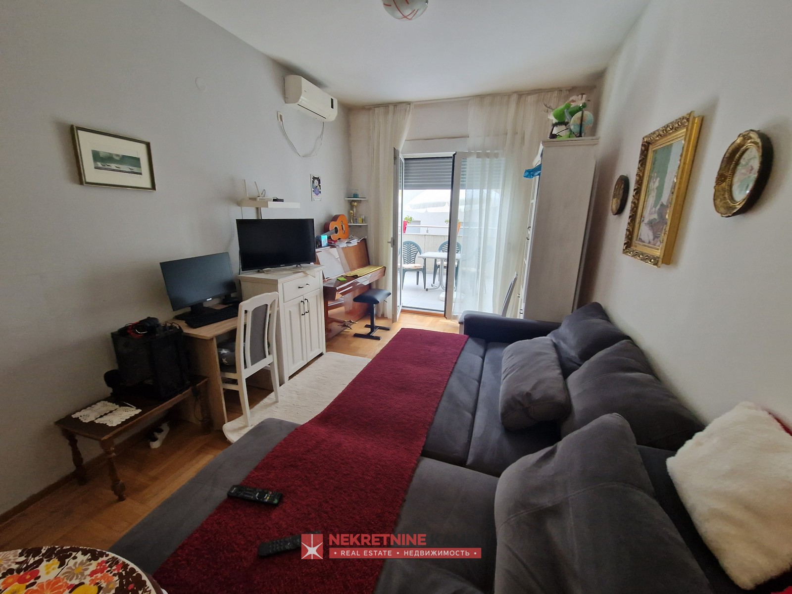 Furnished One-Bedroom Apartment near the Rea Sports Centre, Budva