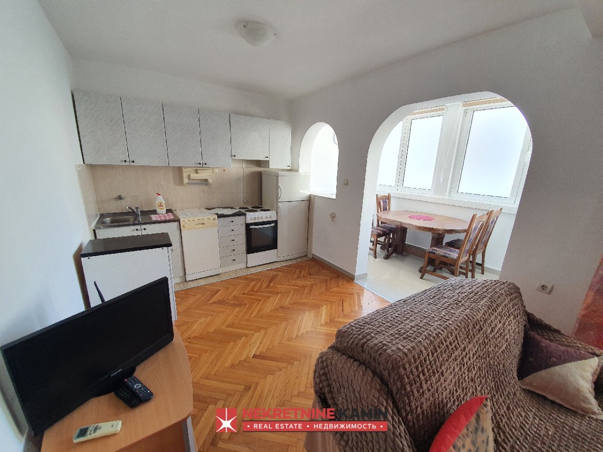 Furnished Two-Bedroom Apartment with Two Glazed Terraces, Rozino, Budva
