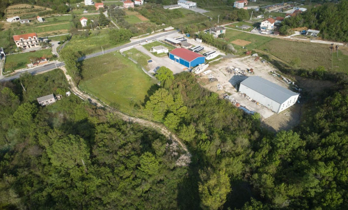 2483 m² Plot for a Residential Building in Exchange for Apartments, Radanovići, Kotor