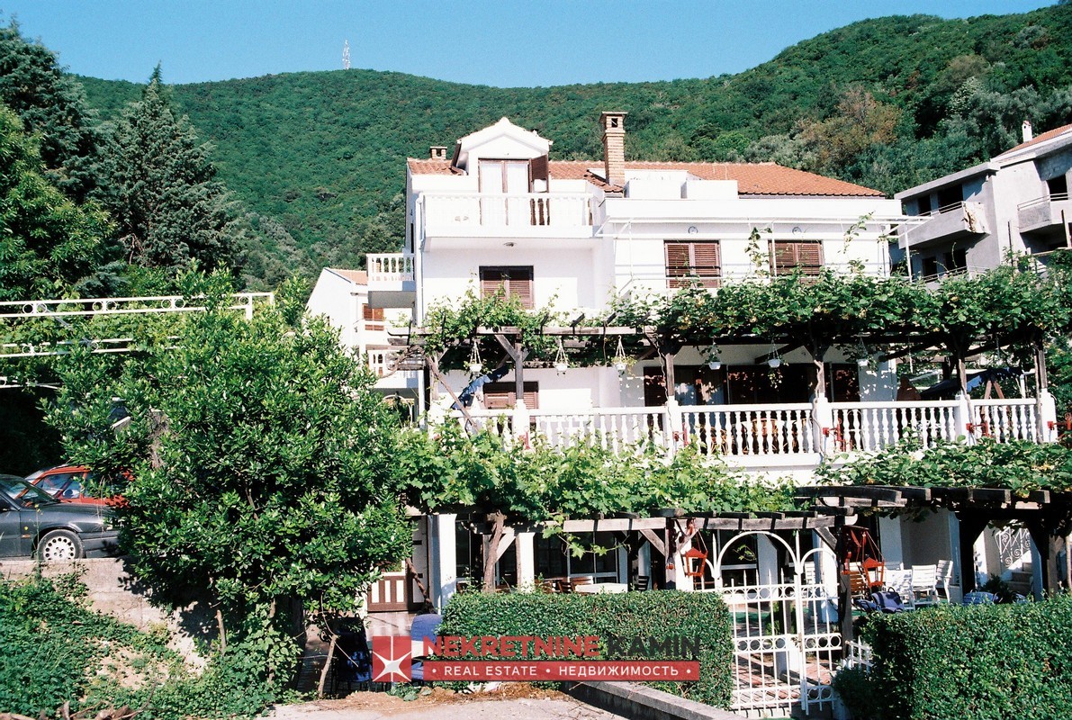 Family House with Restaurant in the Basement and Sea Views, Budva