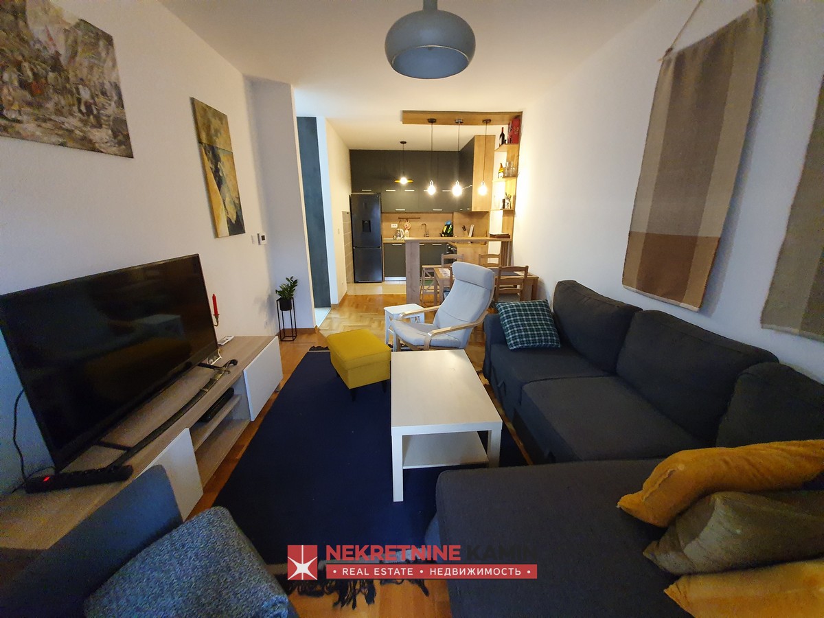 Modern One-Bedroom Apartment with a Large Terrace, Budva