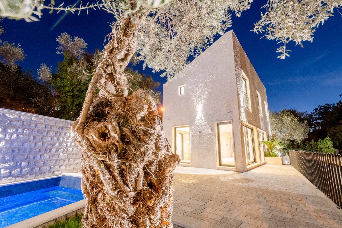 Newly Built Luxury Villa on Three Levels with Pool, Kamenovo, Budva
