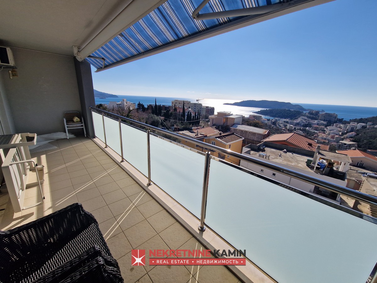 Furnished One-Bedroom Apartment of 70 m² with Sea View, Bečići