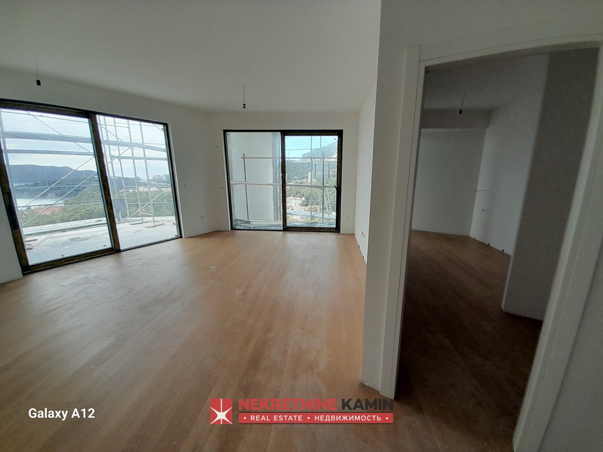 One-Bedroom Apartment of 66.75 m² in a New Build with Swimming Pool, Bečići
