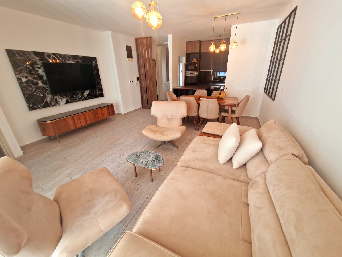 Three-Bedroom Apartment of 118 m² with Two Bathrooms and Two Terraces, Rozino, Budva