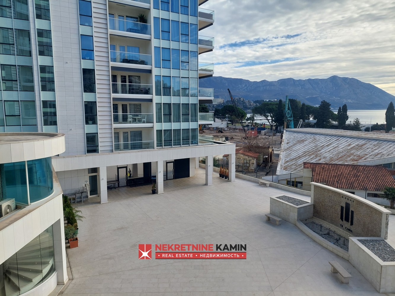 Furnished One-Bedroom Apartment with Sea View, Tre Canne Complex, Budva