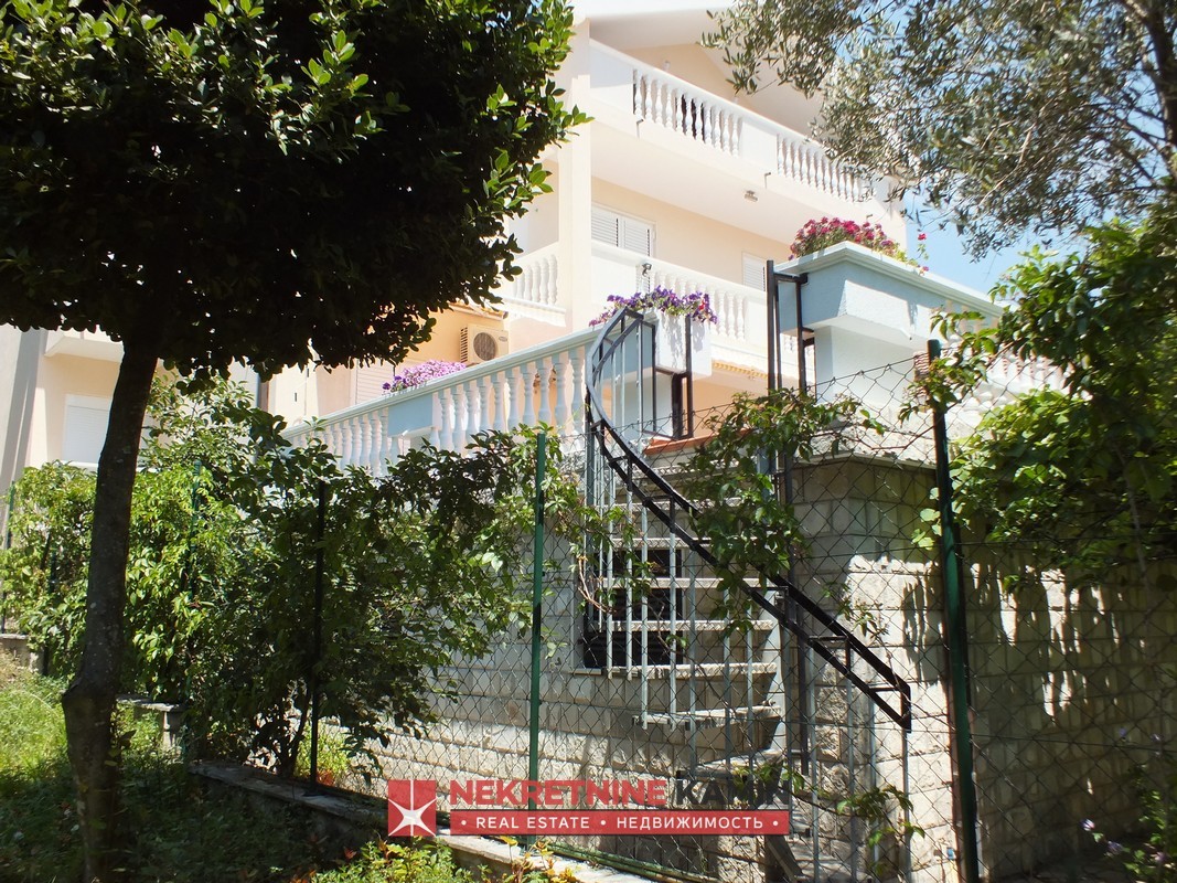 Four-Level House 250 m from the Sea, Baošići, Herceg Novi